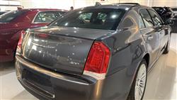 کرایسلەر 300